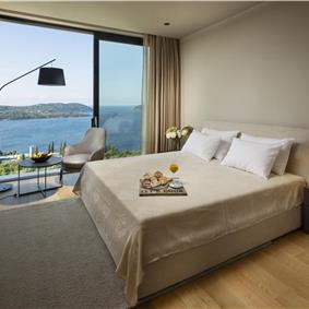 Luxury 5-Bedroom Sea-View Villa with Heated Infinity Pool in Orasac near Dubrovnik – Sleeps 10